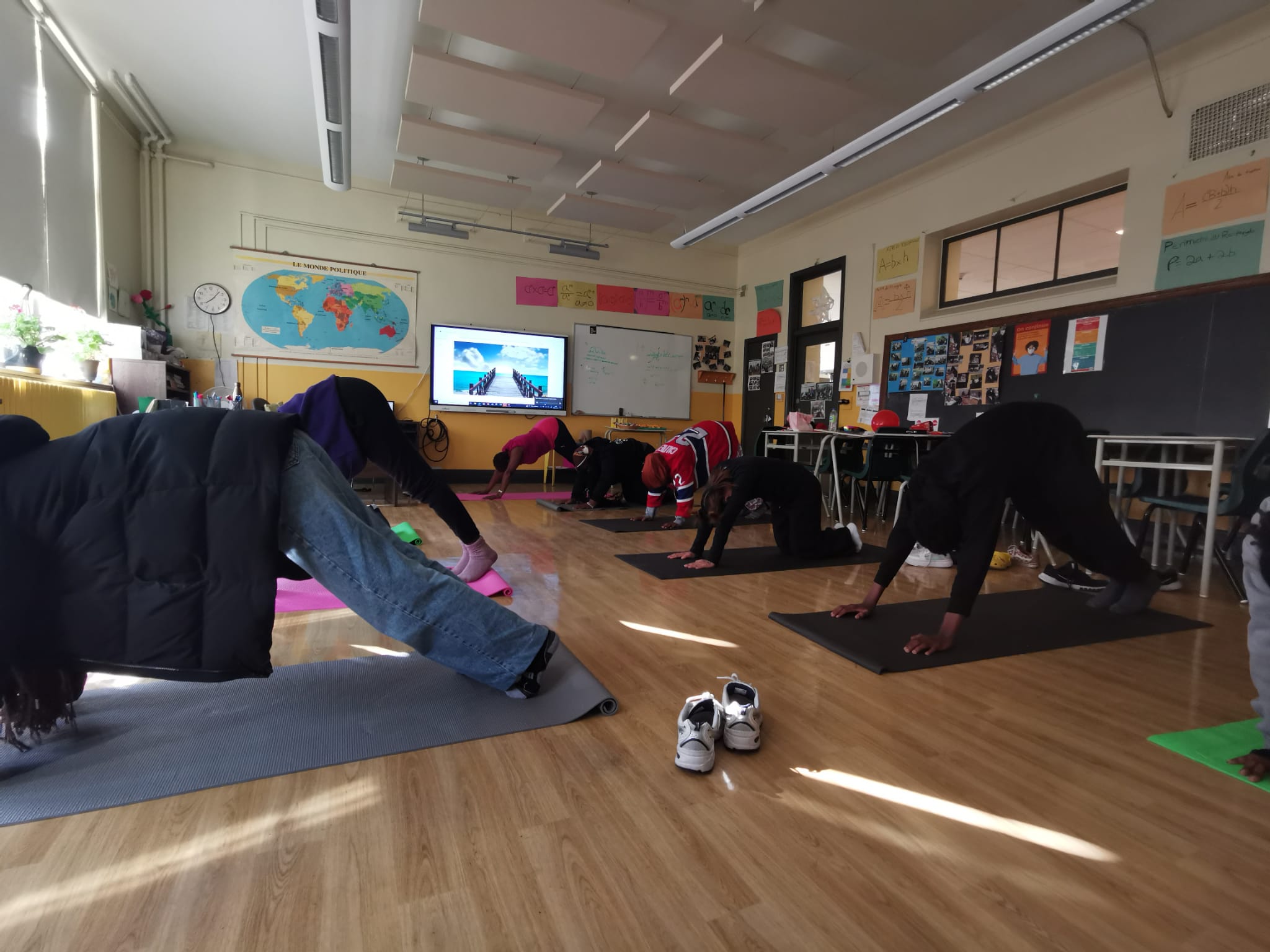 Yoga BMBFF | Bienveillance Mutuelle pour le Bien-être Féminin et Familial